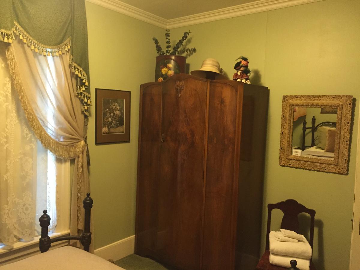 The Whitmore Inn Weaverville Экстерьер фото